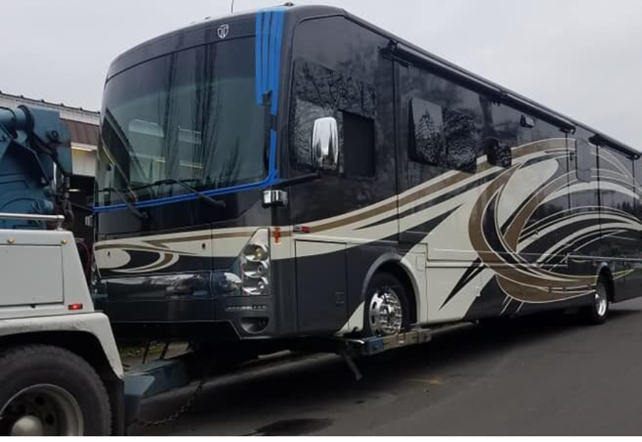 vector roadside bus towing service